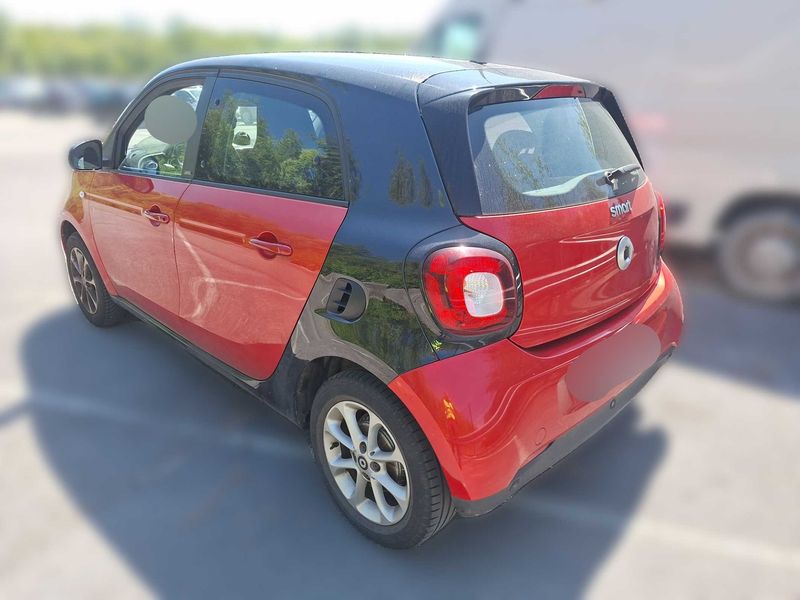 Smart forfour 1.0 Basis passion 2017 – снимка 3