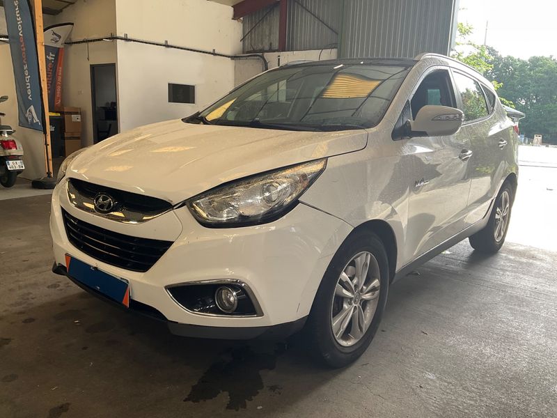 Hyundai ix35 1.7 CRDi Premium 2WD 2013 – снимка 1