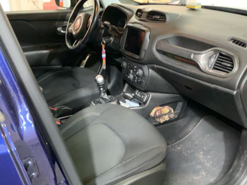 Jeep Renegade 1.6 M-Jet Limited FWD 2019 – снимка 16