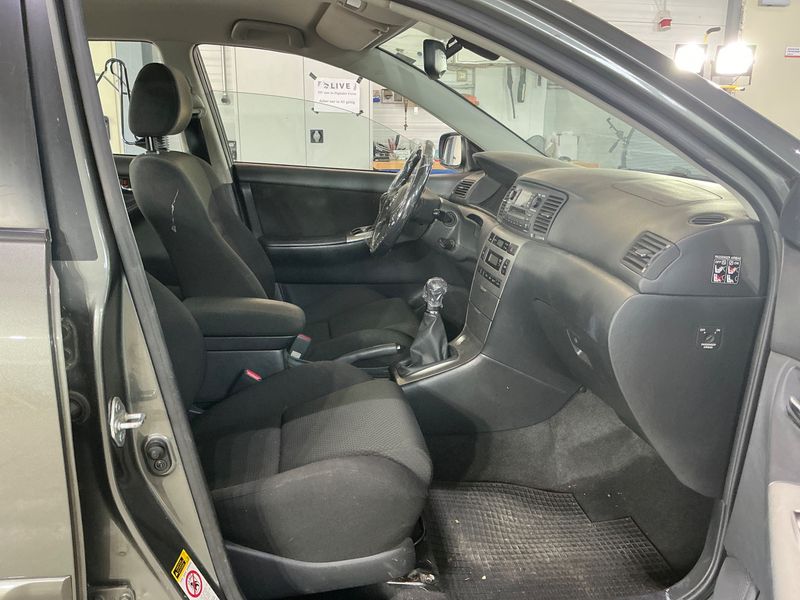 Toyota Corolla 1.4 Compact Luna 2005 – снимка 3