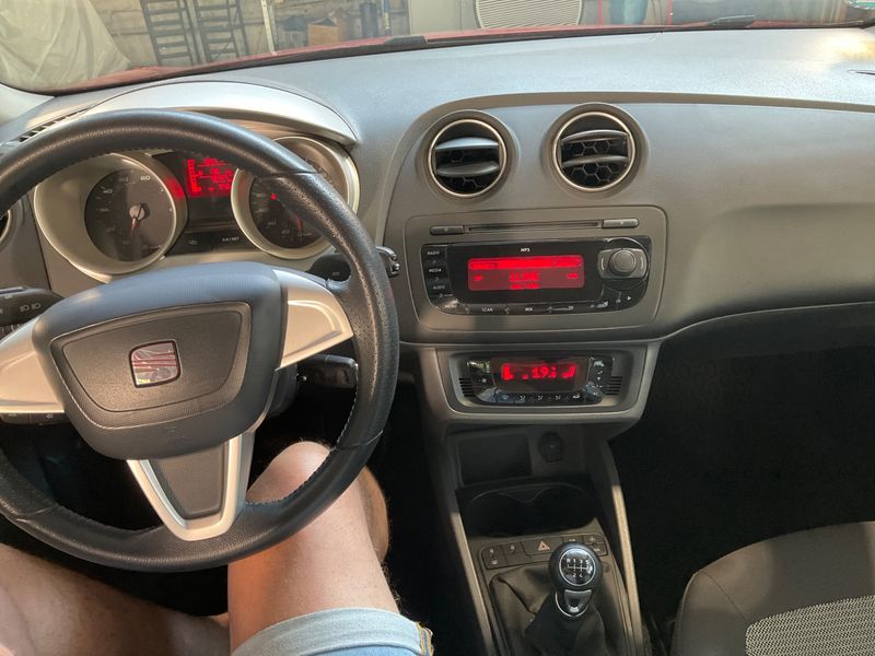 Seat Ibiza 1.4 Stylance / Style 2009 – снимка 3