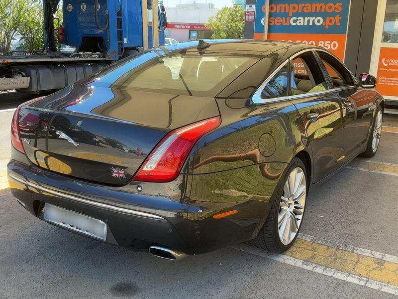 Jaguar XJ 3.0 D V6 Premium Luxury 2013 – снимка 8