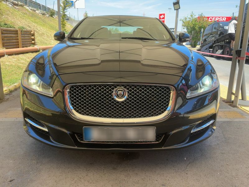 Jaguar XJ 3.0 D V6 Premium Luxury 2013 – снимка 14