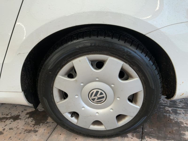 Volkswagen Passat 2.0 TDI Trendline BlueMotion Tech 2013 – снимка 17