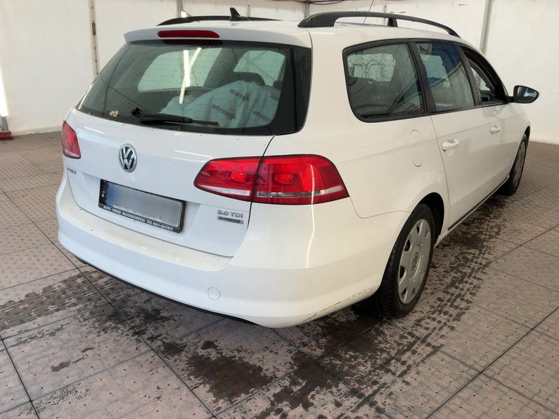 Volkswagen Passat 2.0 TDI Trendline BlueMotion Tech 2013 – снимка 6