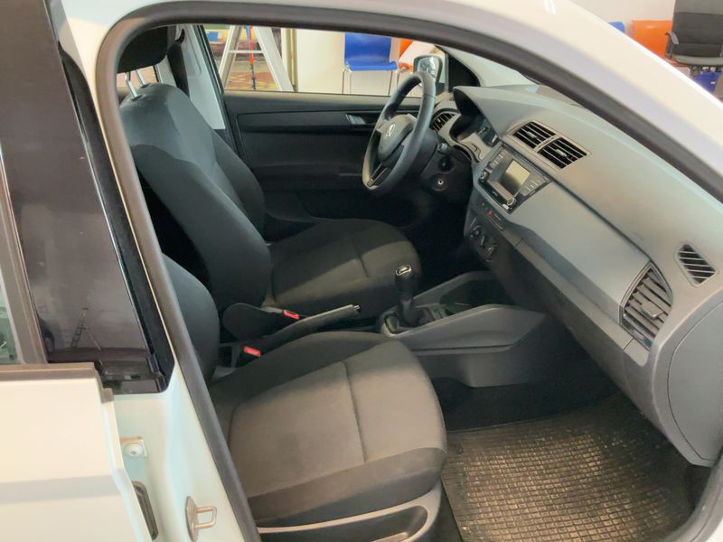 Skoda Fabia 1.2 TSI Cool Edition 2016 – снимка 17