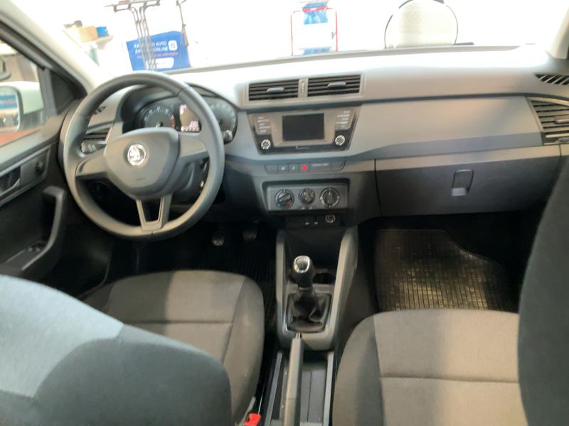 Skoda Fabia 1.2 TSI Cool Edition 2016 – снимка 18