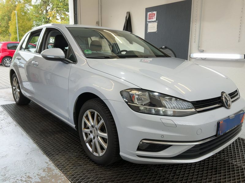 Volkswagen Golf VII 1.0 TSI Comfortline BlueMotion Tech НЕЗАБАВНА ПОКУПКА снимка 40
