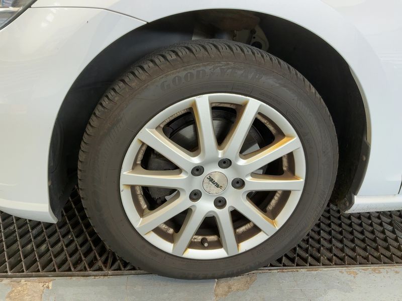 Volkswagen Golf VII 1.0 TSI Comfortline BlueMotion Tech НЕЗАБАВНА ПОКУПКА снимка 31