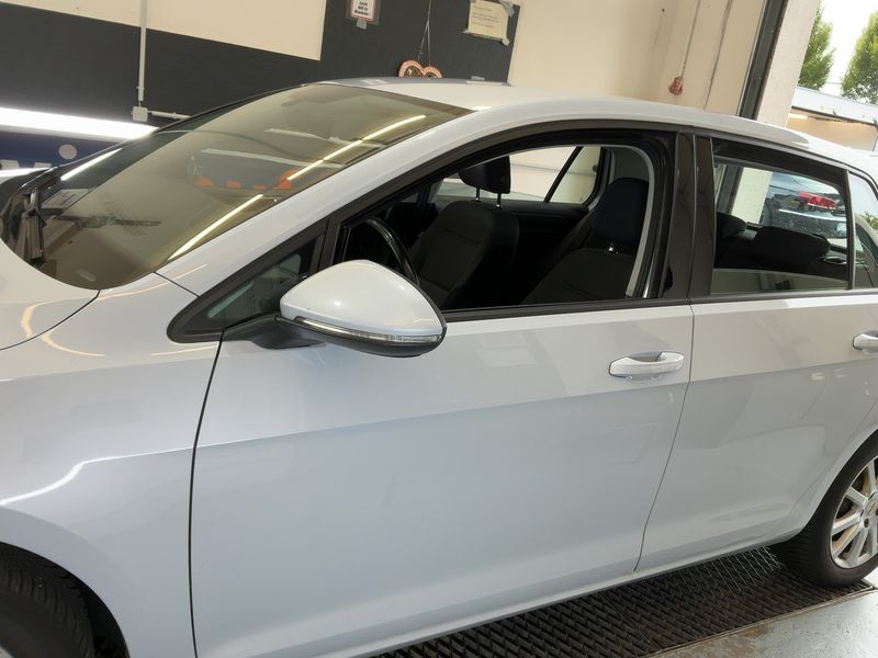 Volkswagen Golf VII 1.0 TSI Comfortline BlueMotion Tech НЕЗАБАВНА ПОКУПКА снимка 32
