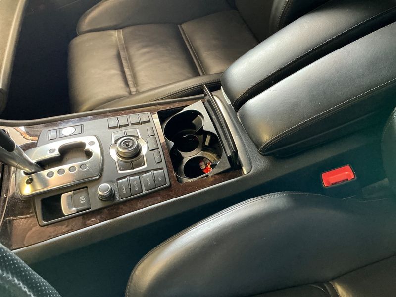 Audi A8 3.0 V6 TDI quattro 2009 – снимка 39