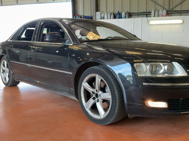 Audi A8 3.0 V6 TDI quattro 2009 – снимка 12
