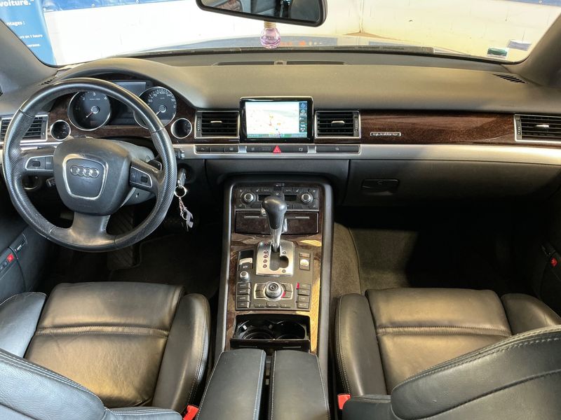 Audi A8 3.0 V6 TDI quattro 2009 – снимка 17