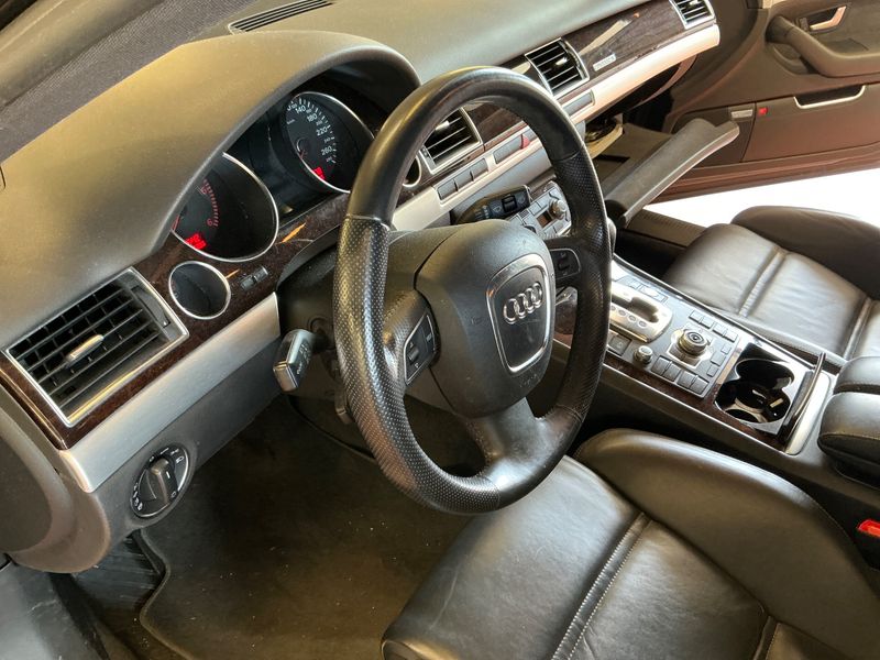 Audi A8 3.0 V6 TDI quattro 2009 – снимка 37