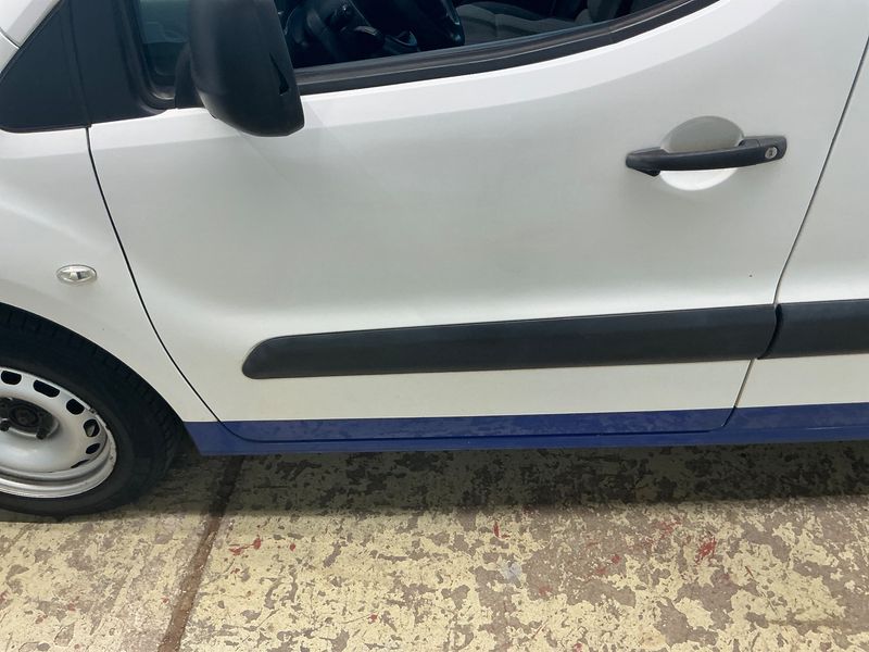 Peugeot Partner 1.6 Blue-HDi L1 Premium 2017 – снимка 32