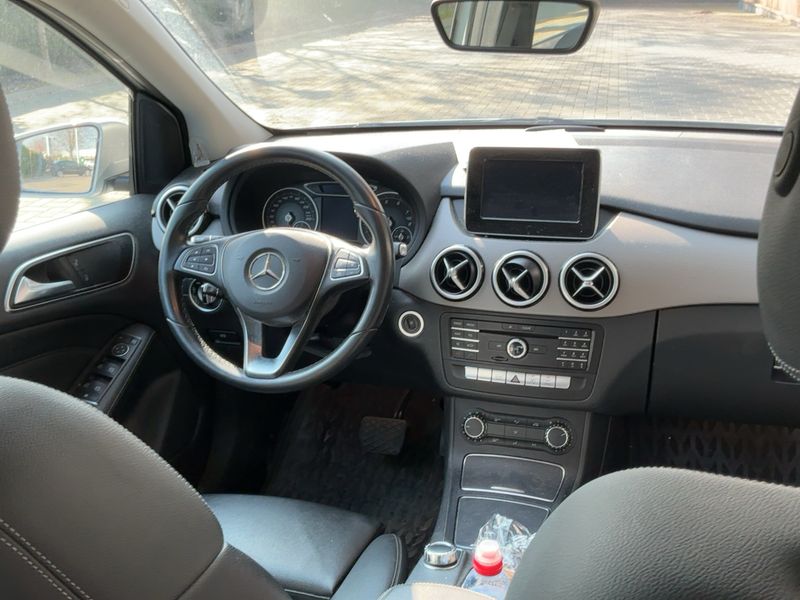 Mercedes-Benz B-Klasse B 180 Style 2016 – снимка 17