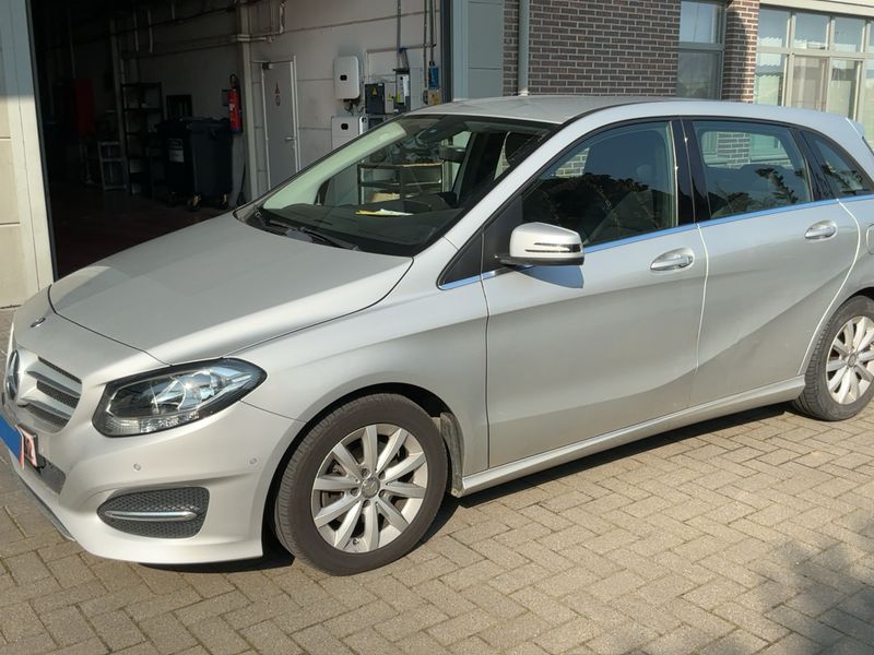 Mercedes-Benz B-Klasse B 180 Style 2016 – снимка 2