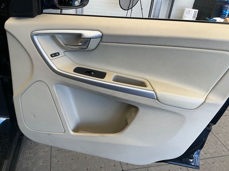 Volvo XC60 2.4 D4 Summum AWD 2009 – снимка 38