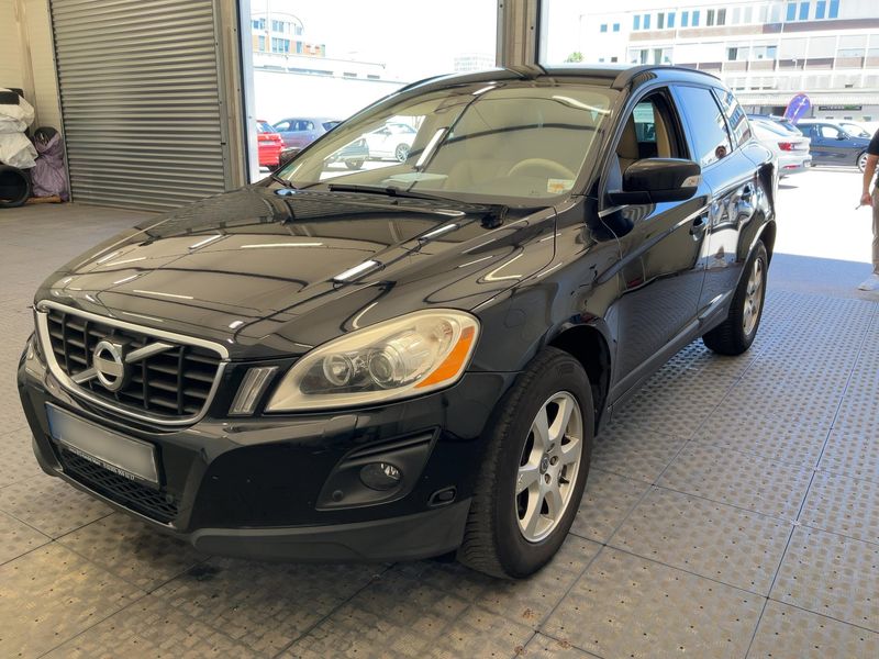 Volvo XC60 2.4 D4 Summum AWD 2009 – снимка 1
