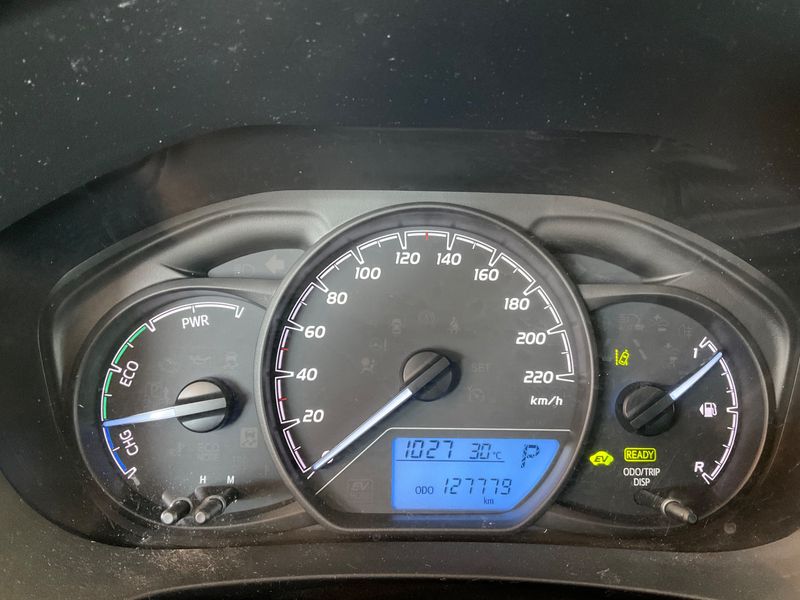 Toyota Yaris 1.5 Hybrid Cool 2017 – снимка 18