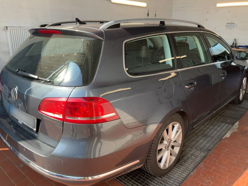 Volkswagen Passat 2.0 TDI Highline BlueMotion Tech 2012 – снимка 8