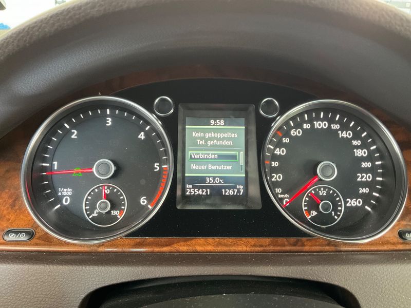Volkswagen Passat 2.0 TDI Highline BlueMotion Tech 2012 – снимка 18