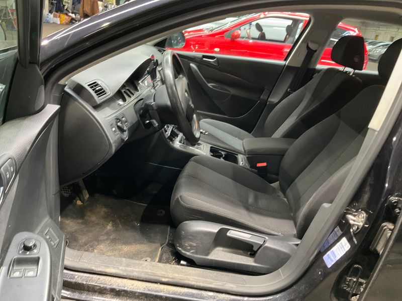 Volkswagen Passat 2.0 TDI Trendline 2009 – снимка 3