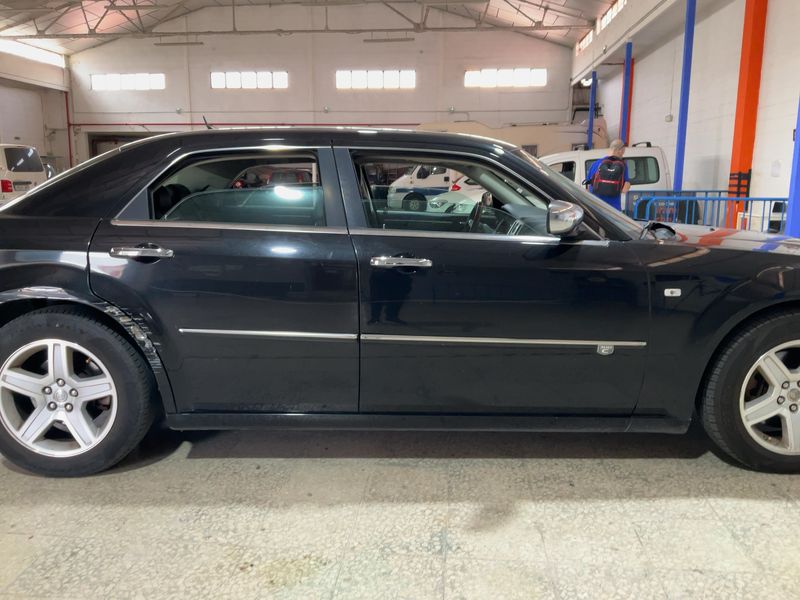 Chrysler 300 C 3.0 CRD 2008 – снимка 10