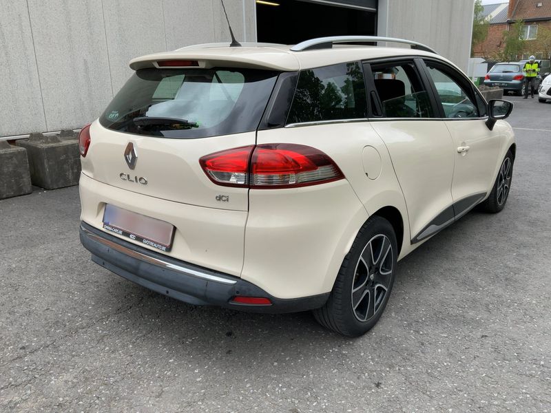 Renault Clio 1.5 dCi Energy Intens 2016 – снимка 8