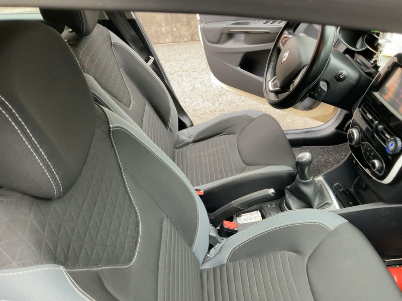 Renault Clio 1.5 dCi Energy Intens 2016 – снимка 16