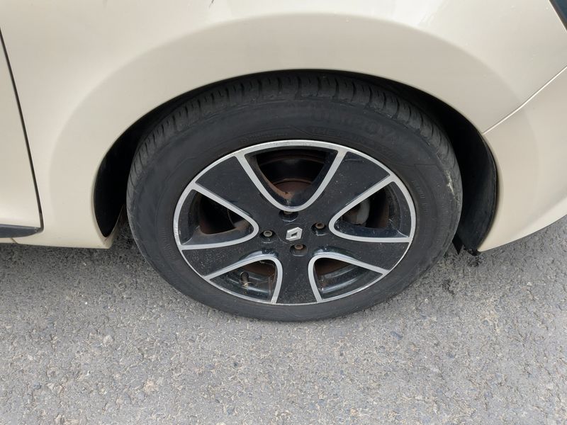 Renault Clio 1.5 dCi Energy Intens 2016 – снимка 11