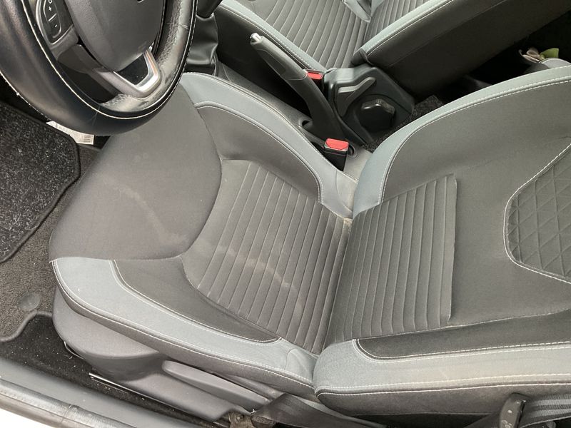 Renault Clio 1.5 dCi Energy Intens 2016 – снимка 24