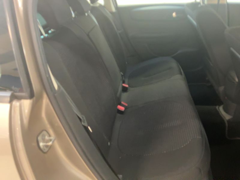 Citroen C4 1.6 HDi Millenium 2009 – снимка 19