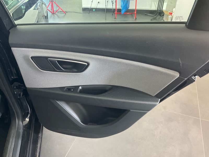 Seat Leon 1.6 TDI Style 2018 – снимка 29