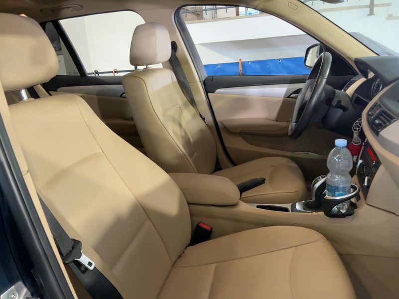 BMW X1 xDrive 18d 2015 – снимка 16