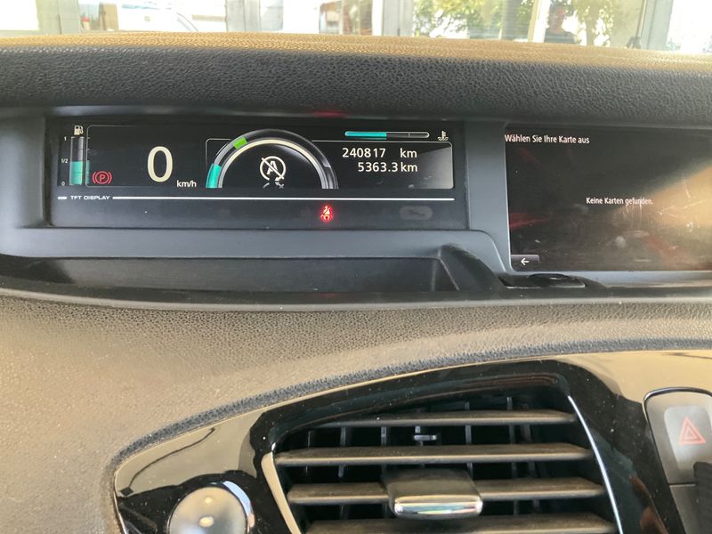 Renault Grand Scenic 1.6 dCi BOSE Edition 2014 – снимка 4
