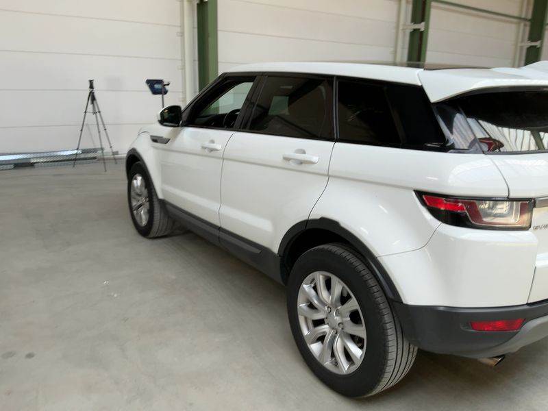 Land Rover Evoque 2.0 Td4 SE 2019 – снимка 6