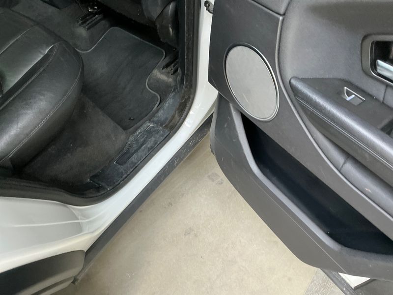 Land Rover Evoque 2.0 Td4 SE 2019 – снимка 23