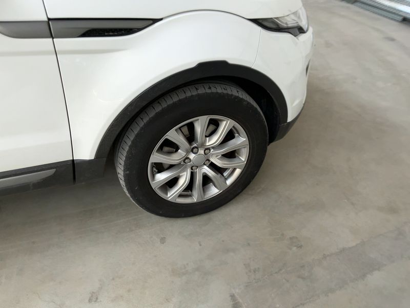 Land Rover Evoque 2.0 Td4 SE 2019 – снимка 11