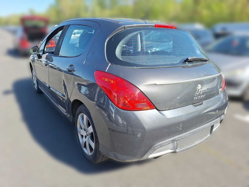 Peugeot 308 1.6 e-HDi Allure 2013 – снимка 3