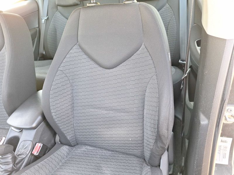 Peugeot 308 1.6 e-HDi Allure 2013 – снимка 69