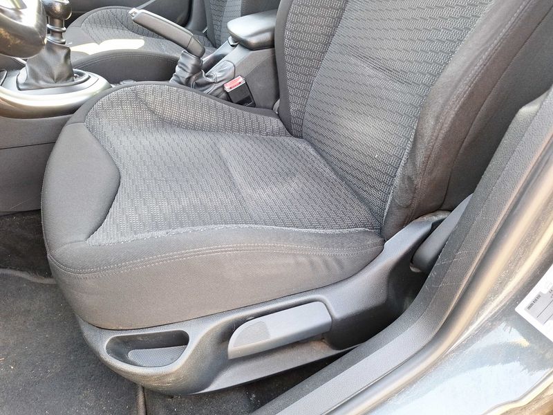Peugeot 308 1.6 e-HDi Allure 2013 – снимка 70
