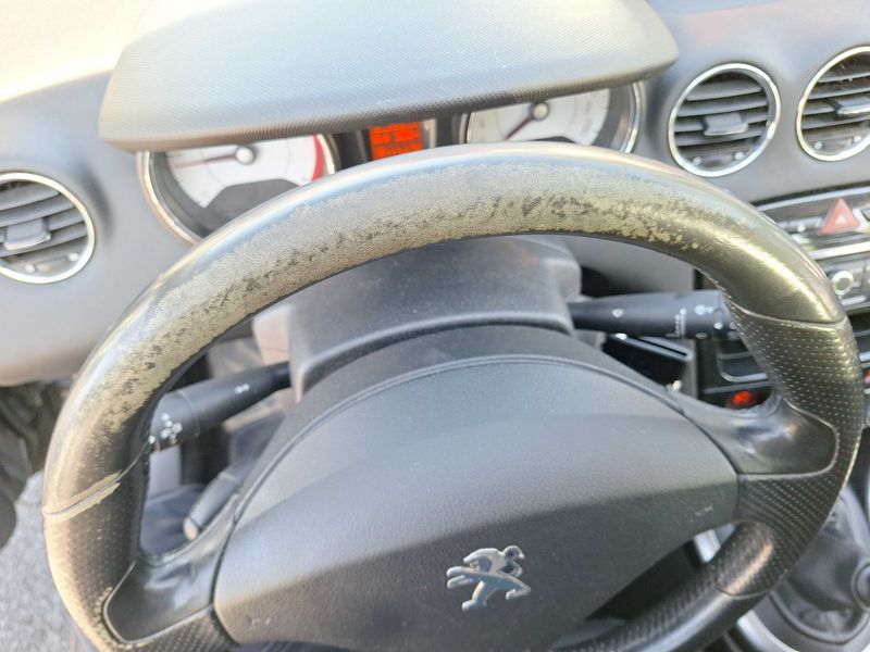 Peugeot 308 1.6 e-HDi Allure 2013 – снимка 73