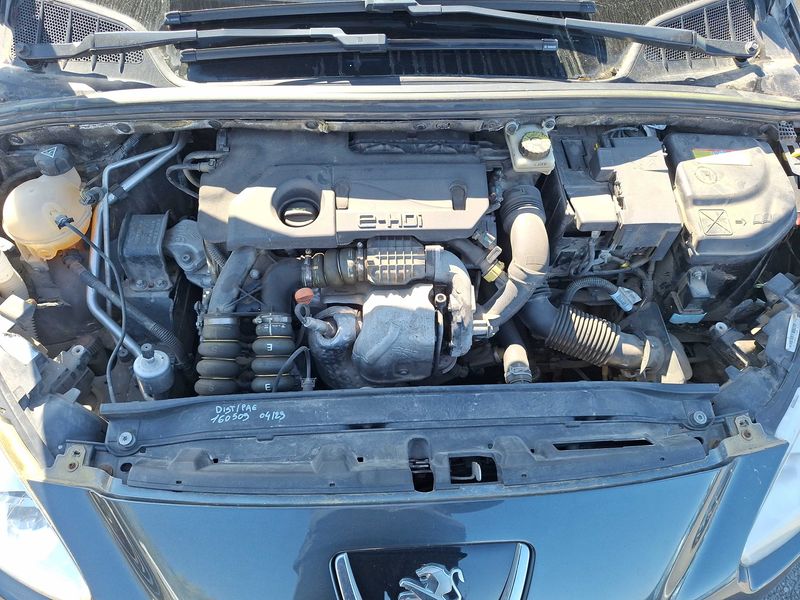 Peugeot 308 1.6 e-HDi Allure 2013 – снимка 8