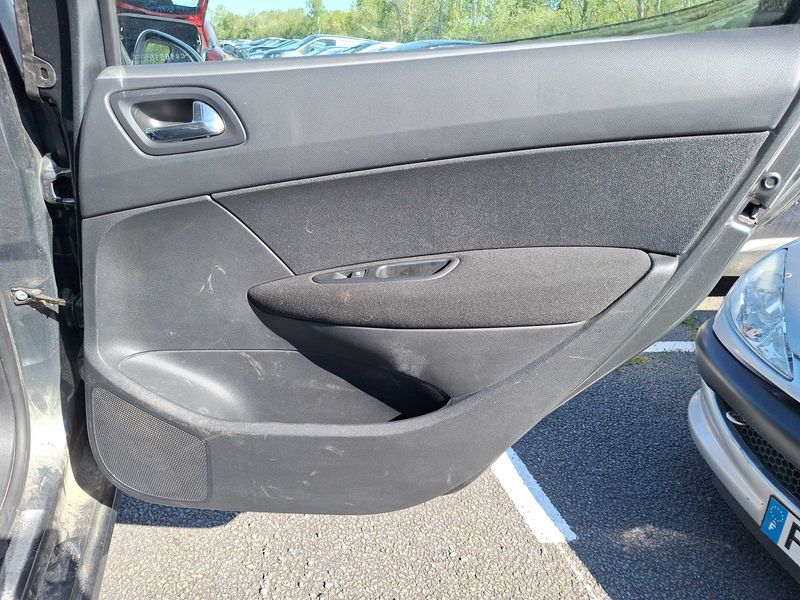 Peugeot 308 1.6 e-HDi Allure 2013 – снимка 62