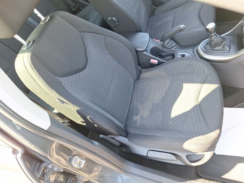 Peugeot 308 1.6 e-HDi Allure 2013 – снимка 61