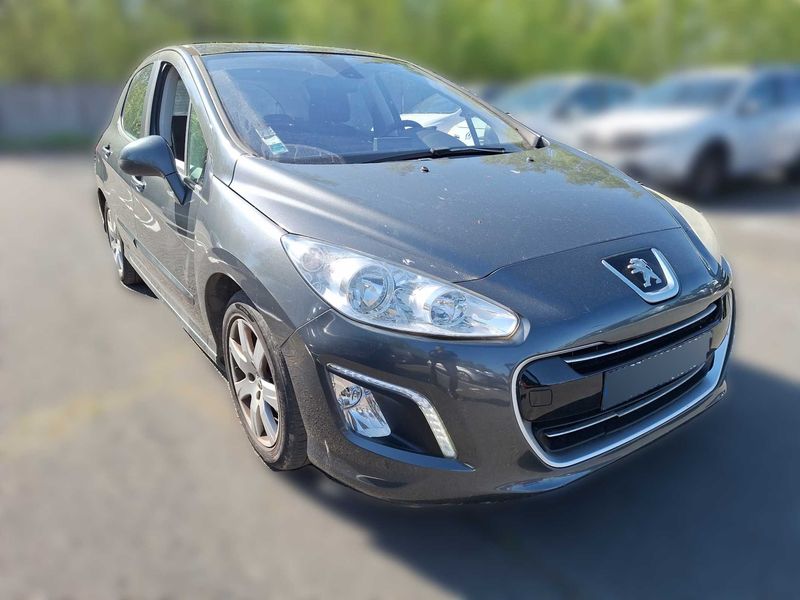 Peugeot 308 1.6 e-HDi Allure 2013 – снимка 6