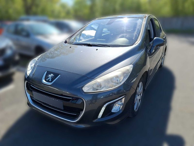 Peugeot 308 1.6 e-HDi Allure 2013 – снимка 2