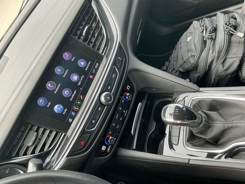 Opel Insignia Sports Tourer 1.6 CDTI DPF Innovation 2019 – снимка 32