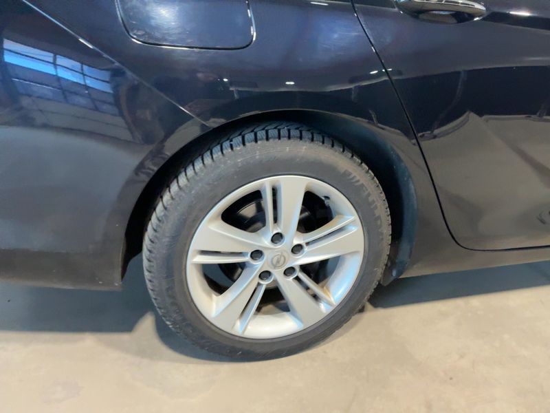 Opel Insignia Sports Tourer 1.6 CDTI DPF Innovation 2019 – снимка 9